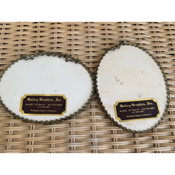 Vintage 80's Pair Victorian Girls, St Bernard Dog Brass Chain Frame Wall Decor - Picture 7 of 13